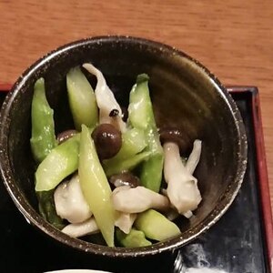 アスパラしめじの昆布茶ナムル